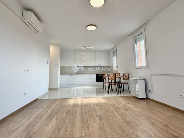 Eladó téglalakás, Zalaegerszegen 53 M Ft, 2 szobás