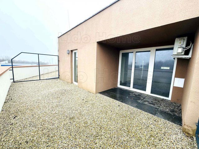 Eladó téglalakás, Győrött 121.9 M Ft, 3 szobás