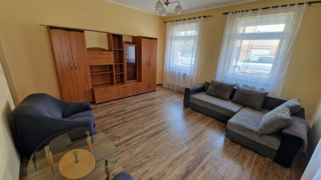 Kiadó családi ház, albérlet, Győrött 350 E Ft / hó, 3 szobás