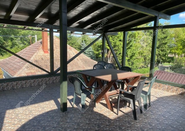 Eladó üzlethelyiség, Mecséren 124.9 M Ft, 6 szobás