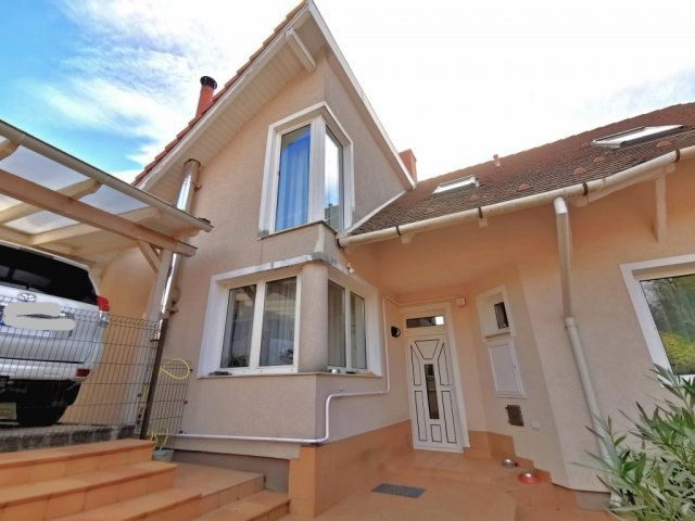 Eladó családi ház, Telkin 179 M Ft, 3+1 szobás