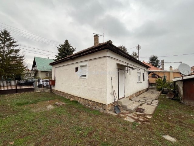 Eladó családi ház, Gárdonyban 61 M Ft, 2 szobás