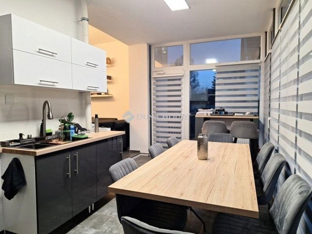 Eladó családi ház, Kecskeméten 134.2 M Ft, 5 szobás