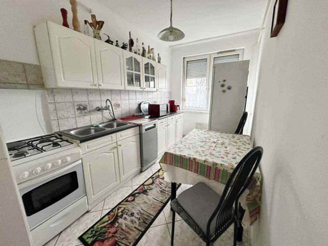 Eladó téglalakás, Nyíregyházán 39.99 M Ft, 2 szobás