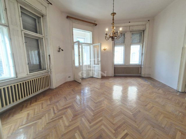 Eladó téglalakás, Budapesten, VII. kerületben 109.9 M Ft