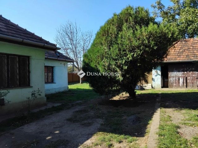 Eladó családi ház, Érden 49.9 M Ft, 2 szobás