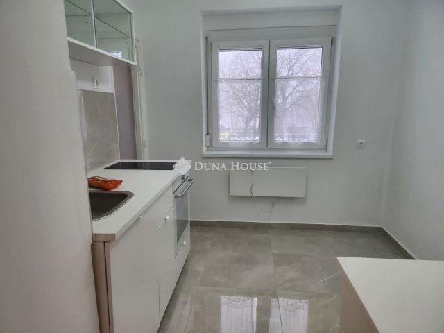 Kiadó téglalakás, albérlet, Veszprémben 185 E Ft / hó