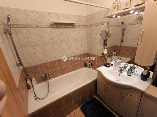 Eladó téglalakás, Budapesten, XIII. kerületben 119.99 M Ft