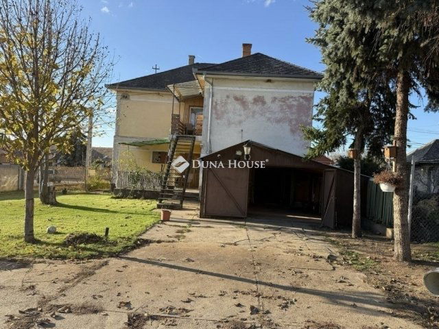 Eladó családi ház, Kókán 89.4 M Ft, 5 szobás