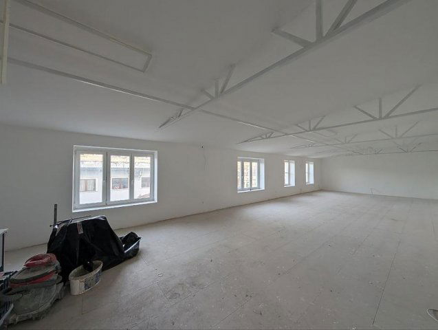 Kiadó ipari ingatlan, Budapesten, IV. kerületben 1450 E Ft / hó