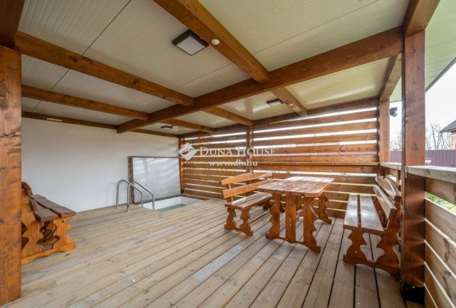 Eladó családi ház, Dabason 186 M Ft, 4 szobás