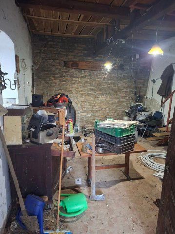 Eladó mezogazdasagi ingatlan, Értényen 79 M Ft