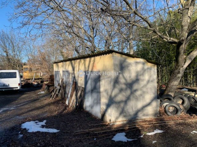 Eladó sorház, Tatabányán, Borbély utcában 35 M Ft, 8 szobás