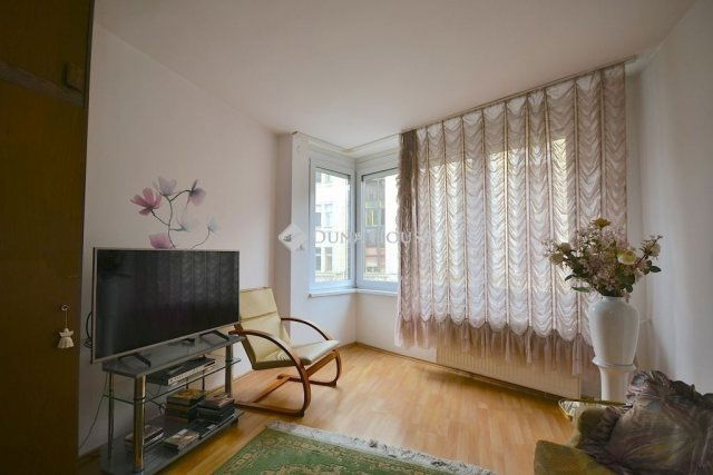 Eladó téglalakás, Budapesten, VIII. kerületben 75.5 M Ft