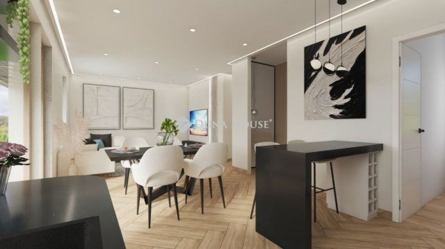 Eladó téglalakás, Velencén 104.9 M Ft, 5 szobás