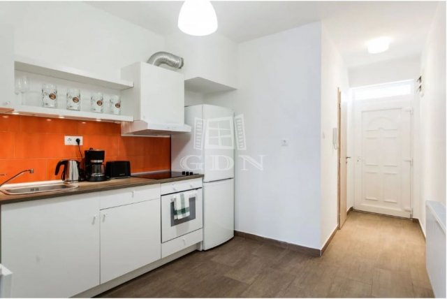 Eladó téglalakás, Budapesten, VII. kerületben 67 M Ft