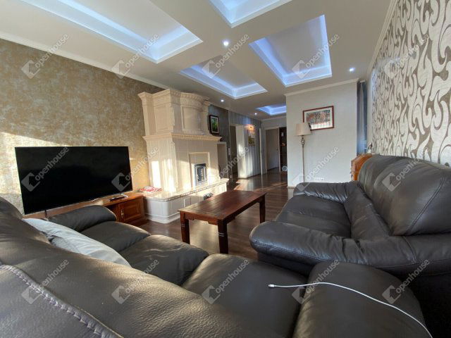 Eladó családi ház, Kaposváron 114.9 M Ft, 5 szobás