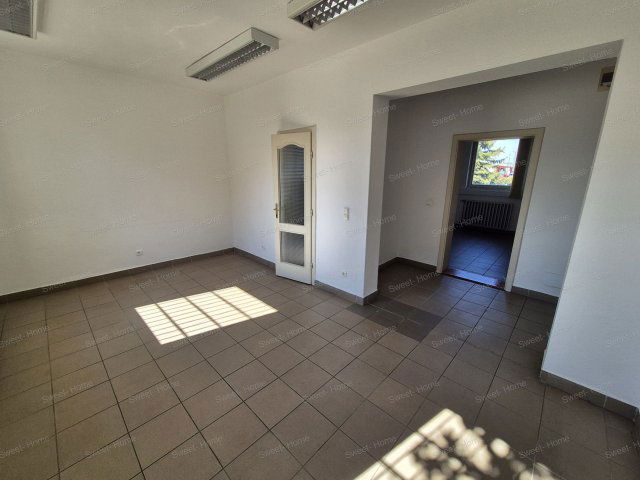 Kiadó iroda, Kecskeméten 110 E Ft / hó, 2 szobás
