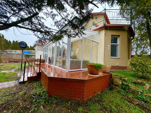 Eladó családi ház, Gödön 134.9 M Ft, 4+1 szobás