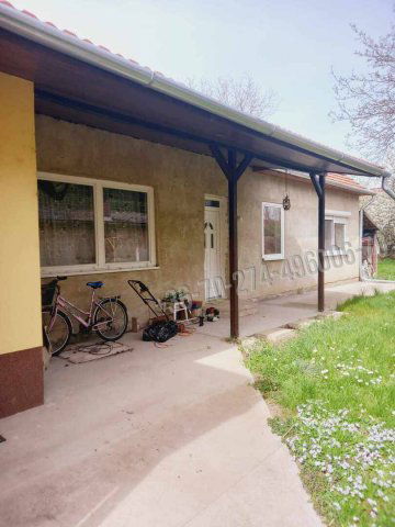 Eladó családi ház, Tiszafüreden 49 M Ft, 5+1 szobás