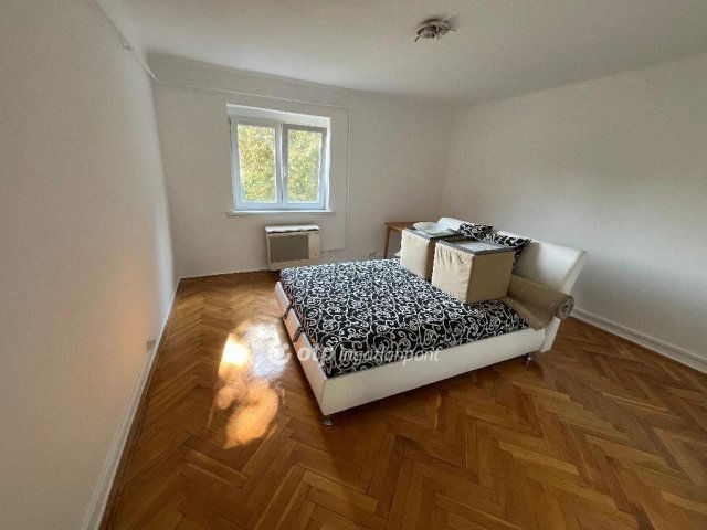 Eladó téglalakás, Budapesten, X. kerületben 42.5 M Ft, 1 szobás