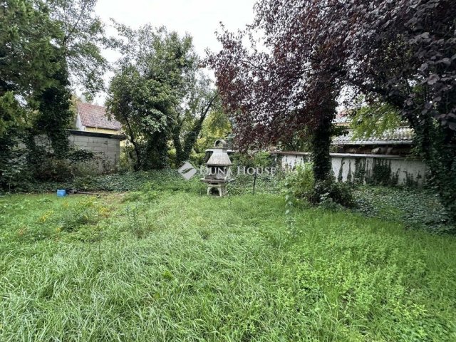 Eladó családi ház, Budapesten, III. kerületben 299.9 M Ft