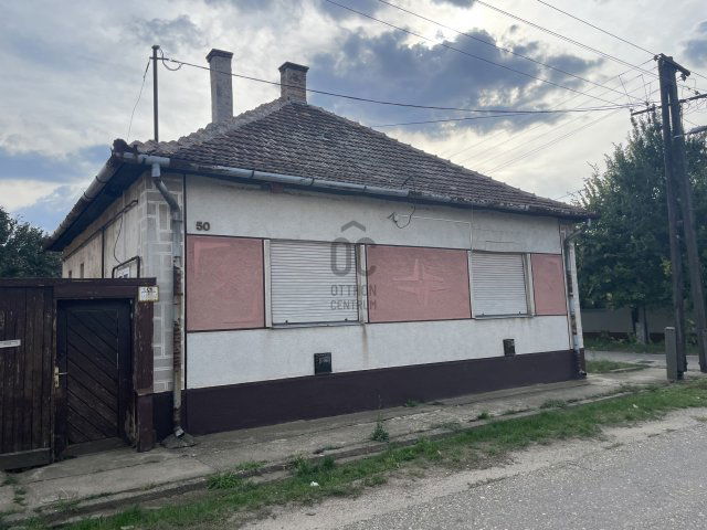 Eladó családi ház, Hajdúböszörményen 42 M Ft, 3 szobás