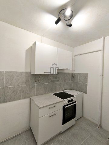 Eladó panellakás, Budapesten, III. kerületben 73.5 M Ft, 2 szobás