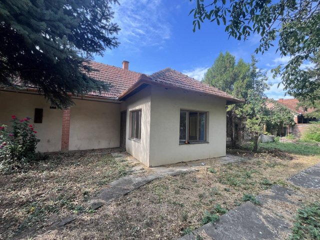 Eladó családi ház, Békéscsabán 19.9 M Ft, 3 szobás