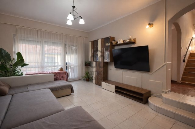 Eladó családi ház, Debrecenben 112.5 M Ft, 5 szobás