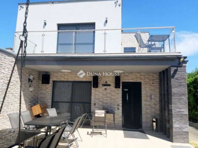 Eladó családi ház, Nyíregyházán 139 M Ft, 4 szobás