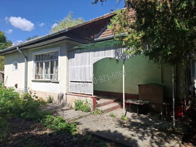 Eladó családi ház, Zsámbokon, Május 1. utcában 15.8 M Ft