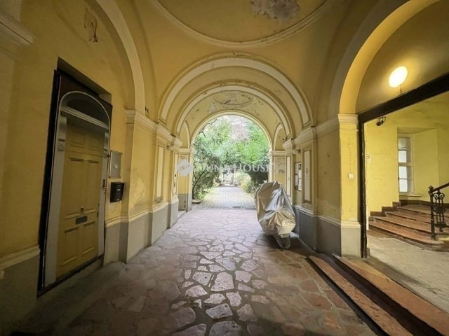 Eladó téglalakás, Budapesten, VI. kerületben 118.9 M Ft