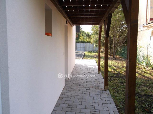 Eladó családi ház, Markazon 32.5 M Ft, 2 szobás