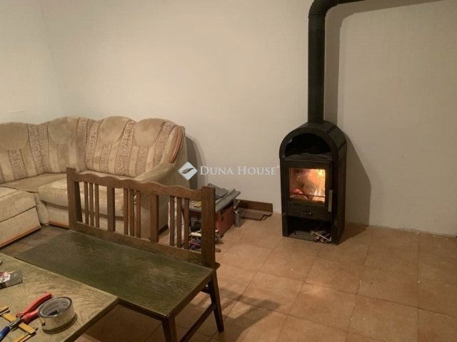 Eladó családi ház, Üllőn 65.9 M Ft, 4 szobás