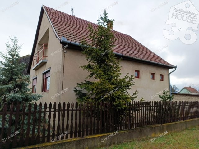 Eladó családi ház, Petőfiszálláson 38.5 M Ft, 4 szobás