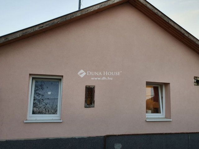 Eladó családi ház, Sülysápon 64.9 M Ft, 4 szobás