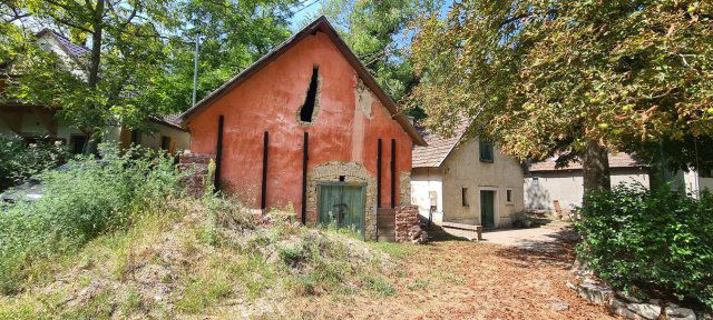 Eladó nyaraló, Süttőn 6.9 M Ft, 1 szobás / költözzbe.hu