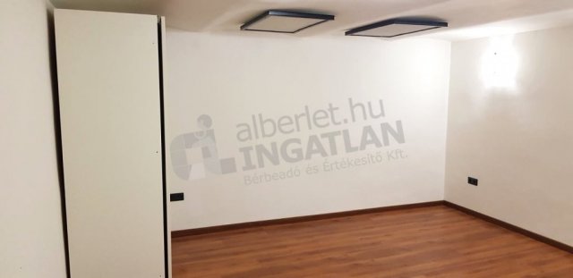 Kiadó téglalakás, albérlet, VI. kerületben, Csengery utcában
