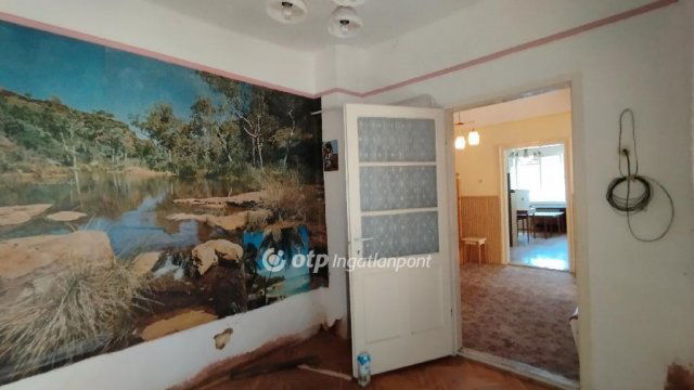 Eladó családi ház, Jászberényben 33 M Ft, 2+1 szobás