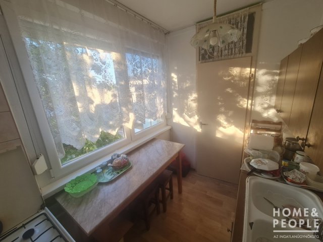 Eladó téglalakás, Hódmezővásárhelyen 34 M Ft, 2 szobás