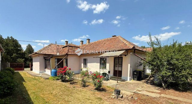 Eladó családi ház, Tiszalökön 8.5 M Ft, 3 szobás