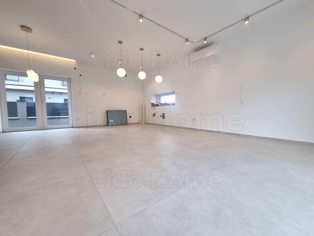 Eladó családi ház, Siófokon 229 M Ft, 5 szobás