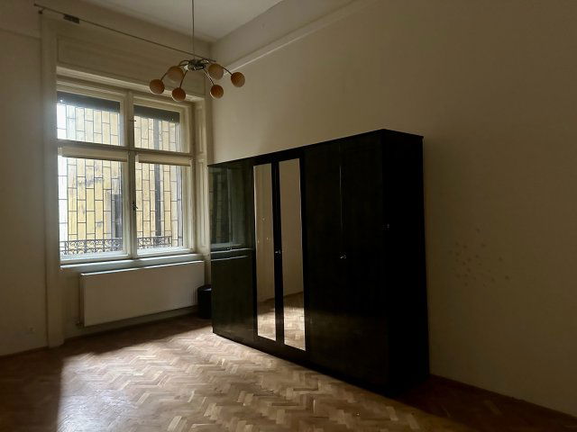 Eladó téglalakás, Budapesten, V. kerületben 170 M Ft, 3 szobás