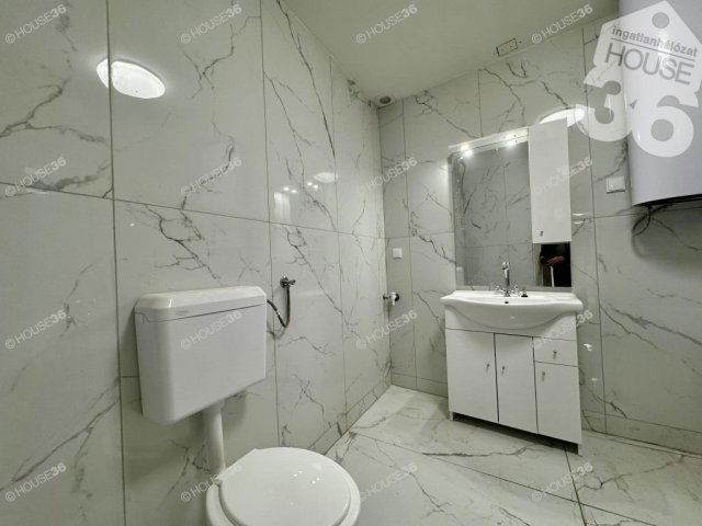 Eladó családi ház, Kecskeméten 46.9 M Ft, 2 szobás