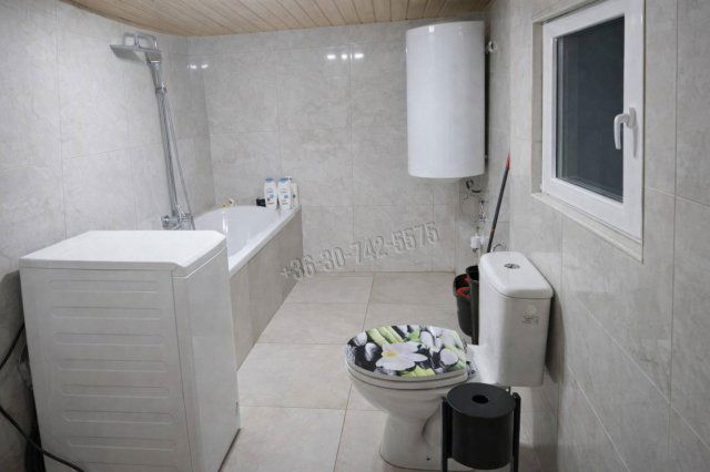 Eladó családi ház, Zsámbokon 51 M Ft, 3 szobás