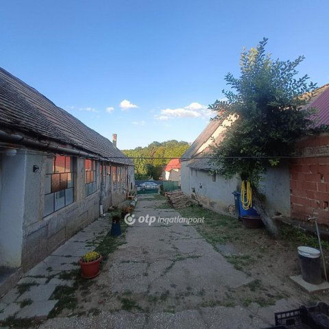 Eladó családi ház, Görcsönyben 36.9 M Ft, 3 szobás