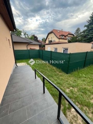 Eladó ikerház, Budapesten, XVIII. kerületben 94.5 M Ft, 3 szobás