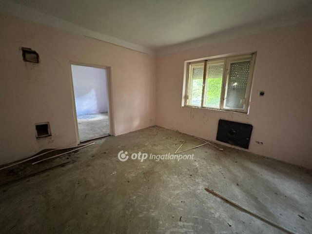 Eladó családi ház, Gáborjánban 5.5 M Ft, 2 szobás