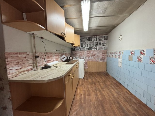 Eladó családi ház, Gércén 6.5 M Ft, 1 szobás